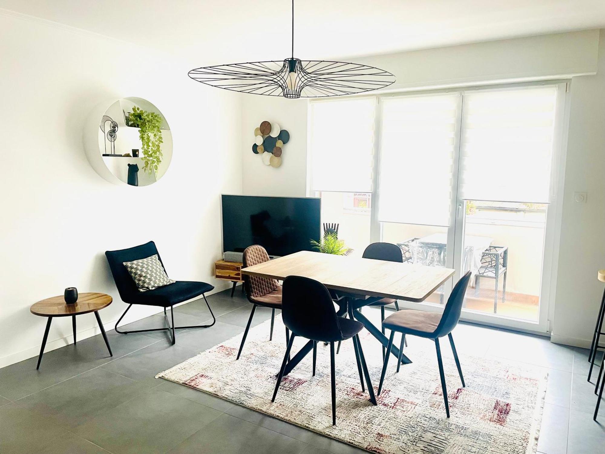 Appartement De Standing Proche Centre Ville Et Gare Mulhouse Ngoại thất bức ảnh