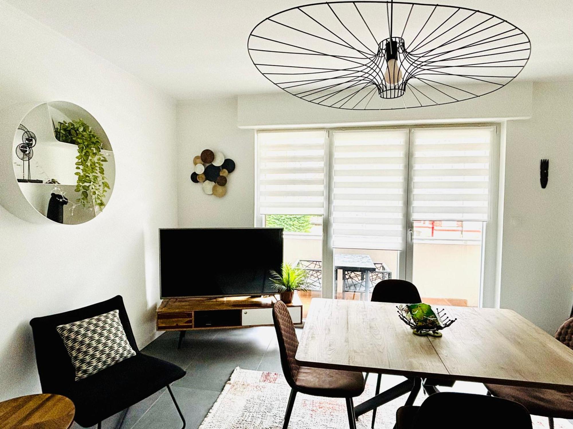 Appartement De Standing Proche Centre Ville Et Gare Mulhouse Ngoại thất bức ảnh